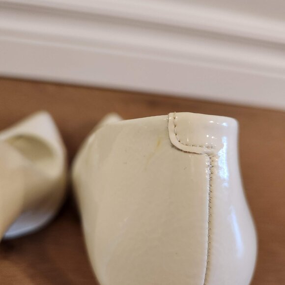 Aldo White Patent Pointy Heels - Picture 4 of 4